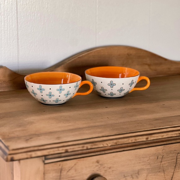 Pair of Retired Anthropologie Mugs - Picture 3 of 6